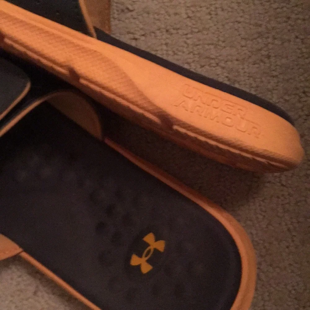 Under Armour mens Ignite Pro Slide Sandal - Picture 7 of 10